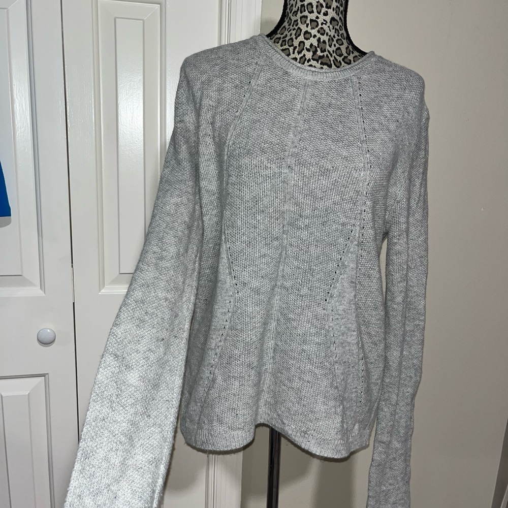 Anthropologie Coin 1804 Split Back Layered Look Gray Sweater Size Large - Picture 7 of 9